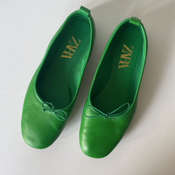 Zara Shoes - Zara leather kelly green ballet flats